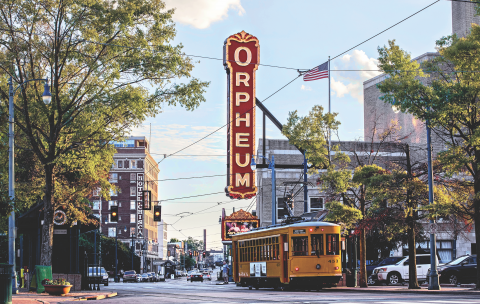 Main Street trolleys | Phillip Van Zandt